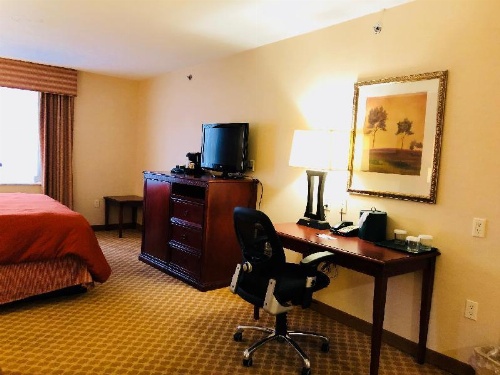 Queens County Inn and Suites Long Island City image 3